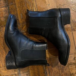 Kenneth Cole Black Leather Ankle Boots
